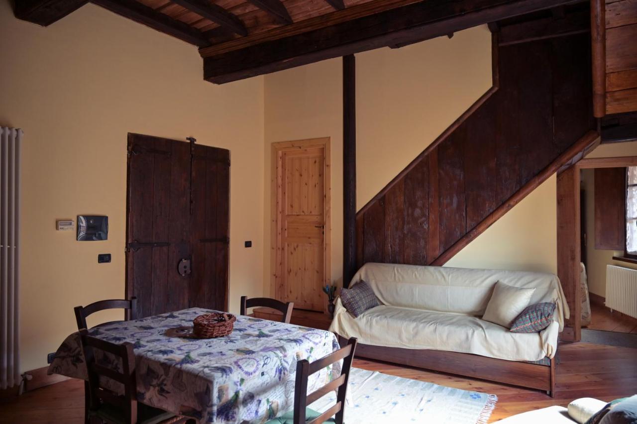 La Casa Del Castellano Hotel Cinzano Exterior foto