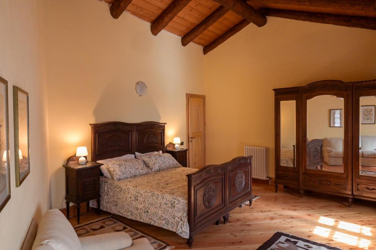 La Casa Del Castellano Hotel Cinzano Exterior foto